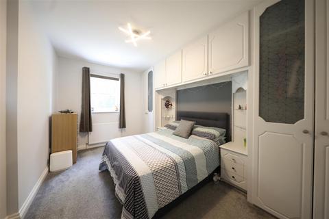 3 bedroom terraced house for sale, West Green, Cottingham
