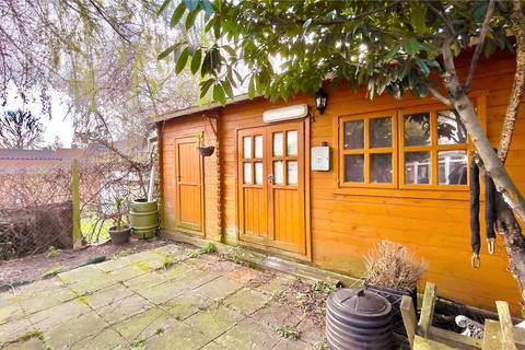 4 bedroom semi-detached house for sale, Dorchester Waye, Middlesex UB4