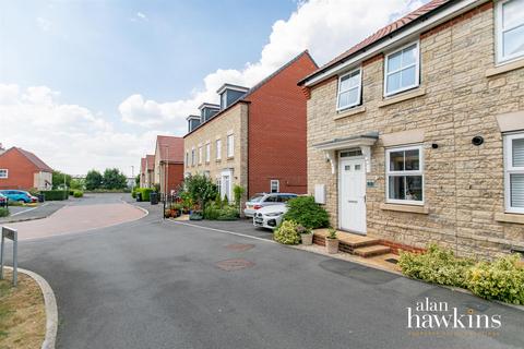2 bedroom semi-detached house for sale, Dew Way, Calne SN11 8