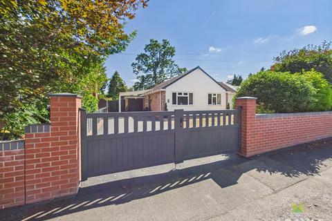 3 bedroom detached bungalow for sale, Hampton Close, Oswestry