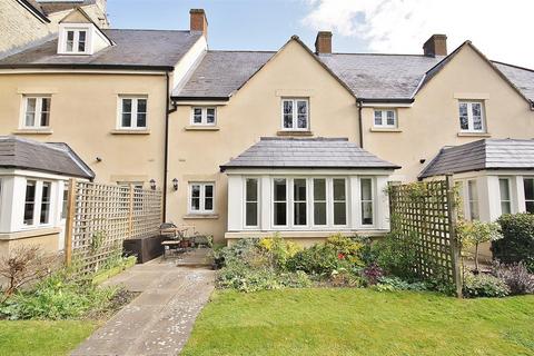 2 bedroom terraced house to rent, Church Green, Witney