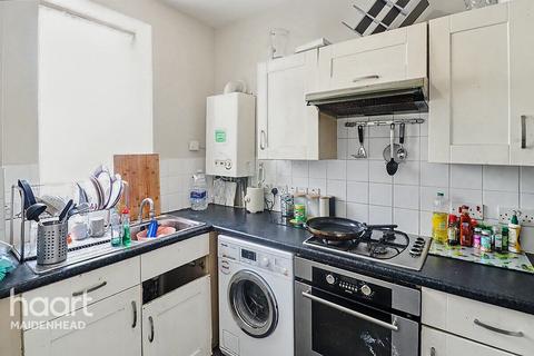 Upton Court Road, SLOUGH