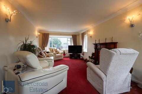 2 bedroom detached bungalow for sale, Bowbridge Road, Newark, NG24 4EG