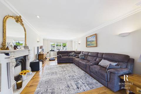 4 bedroom detached house for sale, Woodmansterne lane, South Wallington