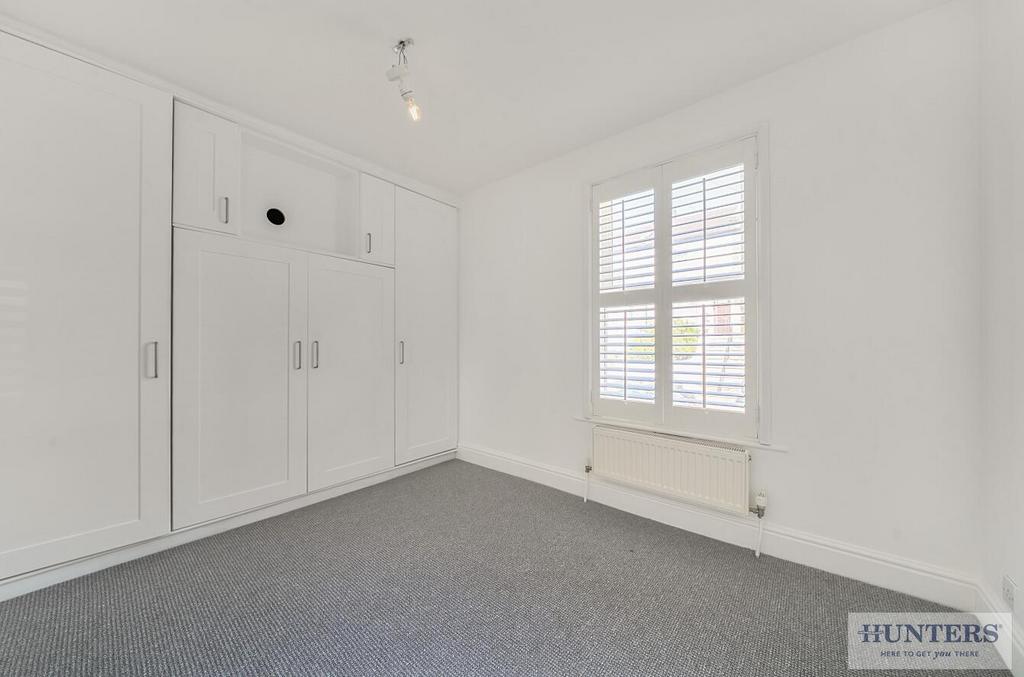 Walk-in wardrobe