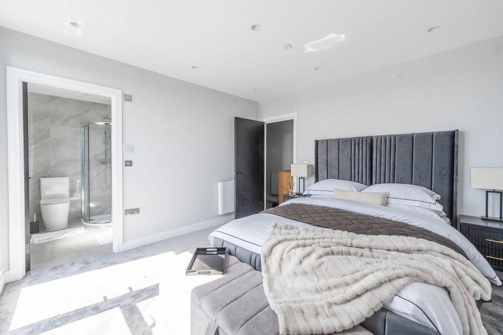 En suite bedroom, en suite