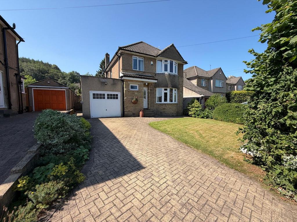 House exterior, garage