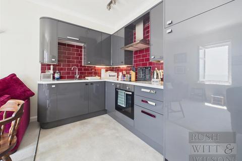 1 bedroom flat for sale, De La Warr Parade, Bexhill-On-Sea