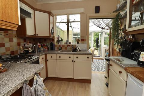 2 bedroom semi-detached bungalow for sale, Haven Avenue, Brough