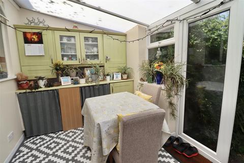 2 bedroom semi-detached bungalow for sale, Haven Avenue, Brough