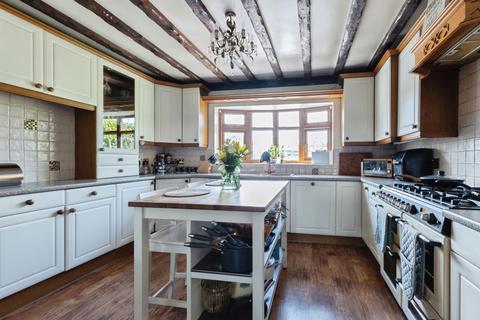 5 bedroom detached house for sale, Christchurch Road, West Parley, Ferndown