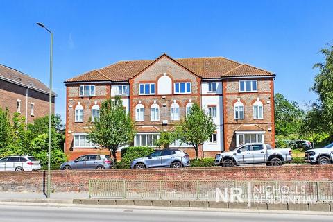 1 bedroom flat for sale, Ewell KT19