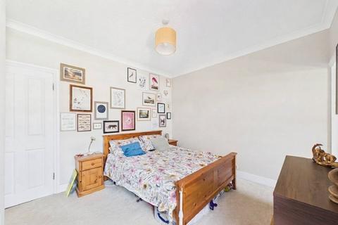 3 bedroom terraced house for sale, Belmont Road, Reading, Berkshire, RG30