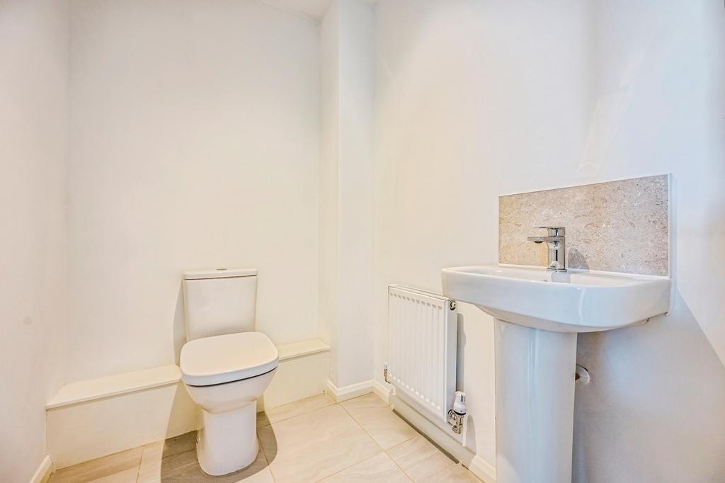 House in Sefton, Liverpool City Region - More