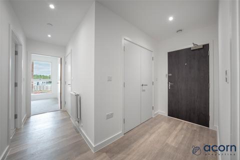 3 bedroom apartment to rent, Aven Apartments, London NW9