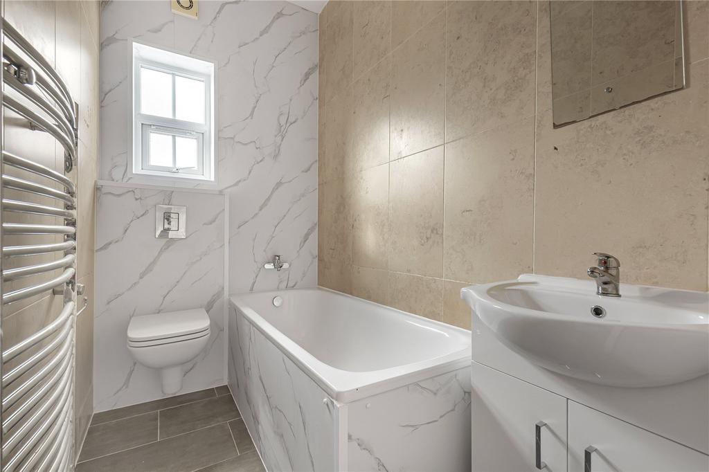 Apartment in Twickenham - View 3