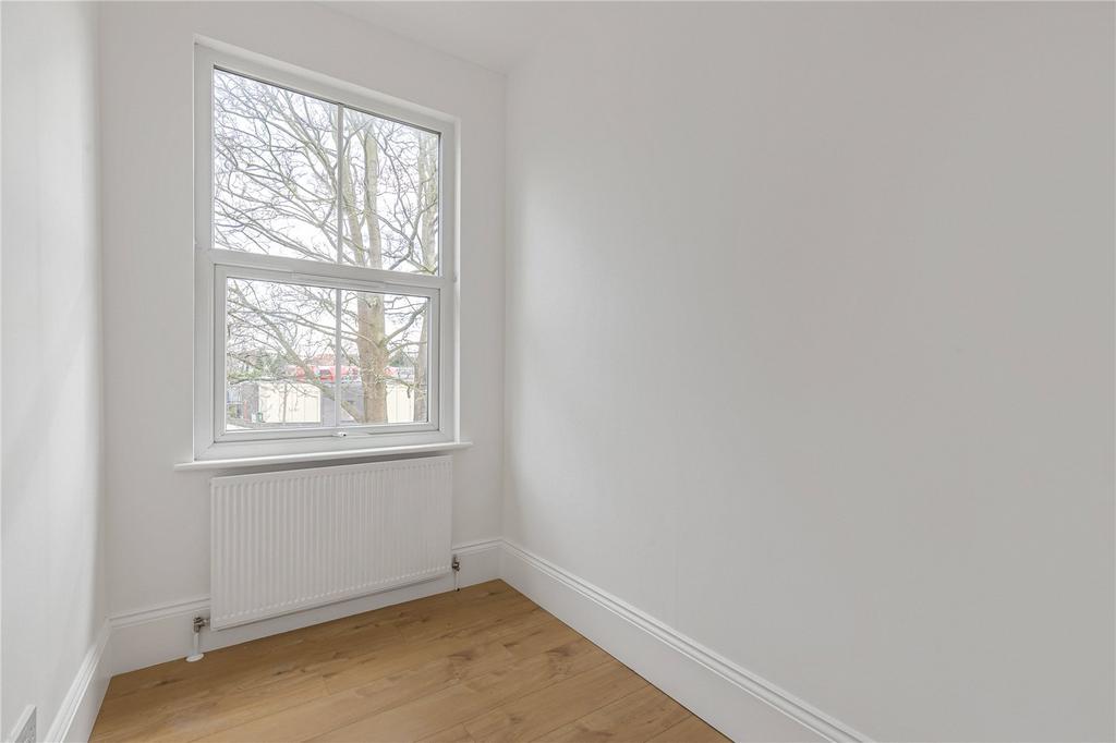 Apartment in Twickenham - More