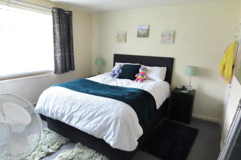 2 bedroom flat for sale, Surrey Close, Ashington
