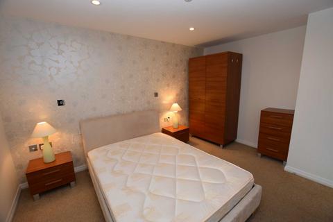 2 bedroom flat to rent, Lloyd Street, Altrincham, Greater Manchester, WA14