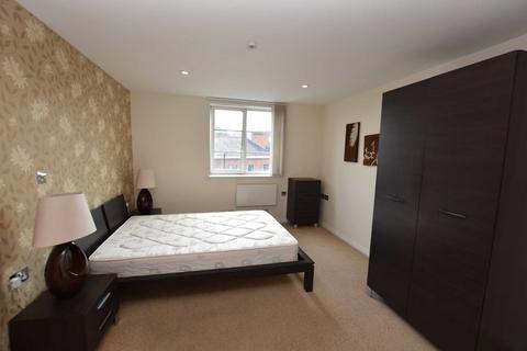 2 bedroom flat to rent, Lloyd Street, Altrincham, Greater Manchester, WA14
