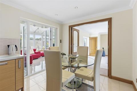 4 bedroom bungalow for sale, Murieston Vale, Livingston