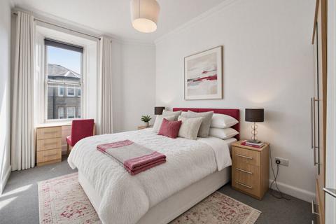 3 bedroom flat for sale, 208/6 (3F2) Morningside Road, Edinburgh, EH10
