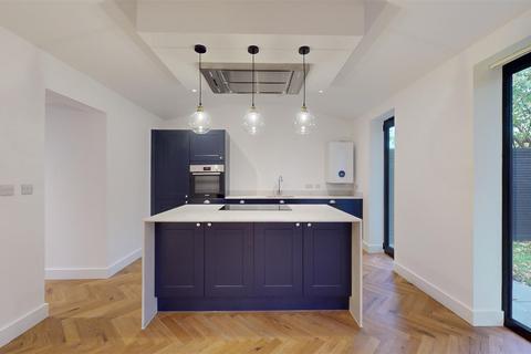 2 bedroom apartment to rent, Hunters Court, Hunter Street Mountfields, Shrewsbury