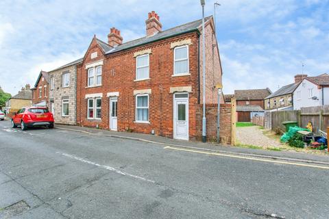2 bedroom end of terrace house for sale, Church Road, Wisbech