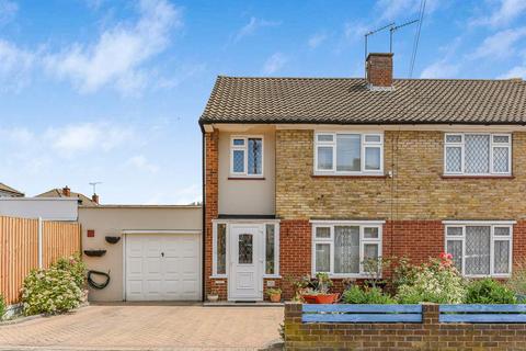 4 bedroom semi-detached house for sale, The Bramblings, Highams Park