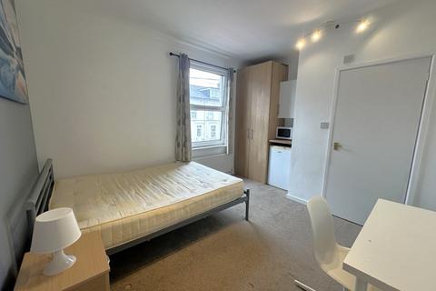 1 bedroom in a house share to rent, Waylen Street, Reading, RG1