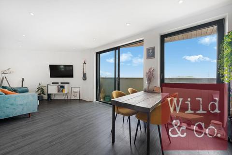 2 bedroom apartment for sale, Lock Court, Essex Wharf