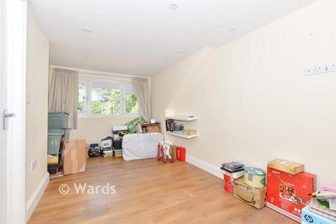 4 bedroom end of terrace house for sale, Crossway, Broadstairs CT10
