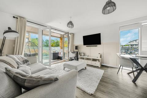 1 bedroom flat for sale, Spitfire Chase, Walton-On-Thames, Surrey, KT12