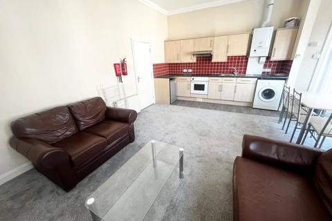 2 bedroom flat to rent, Lansdowne Road, Bournemouth, BH1