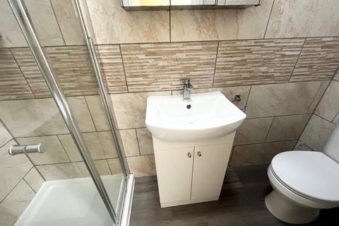 2 bedroom flat to rent, Lansdowne Road, Bournemouth, BH1