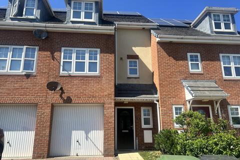 4 bedroom terraced house to rent, Sidings Close, Hartlepool TS24