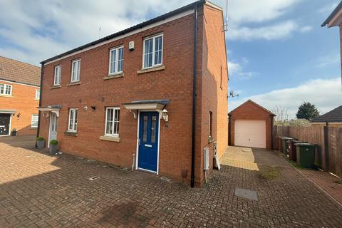 2 bedroom semi-detached house for sale, Wye Valley Road, Peterborough