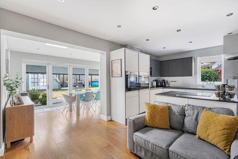 3 bedroom semi-detached house for sale, Riverside Close, Farnborough GU14