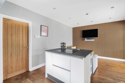 3 bedroom semi-detached house for sale, Riverside Close, Farnborough GU14