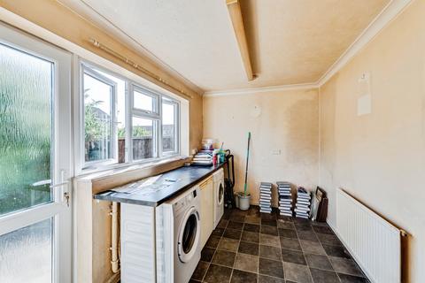 5 bedroom semi-detached house for sale, Thames Avenue, Swindon