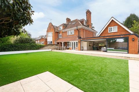 undefined, Westcar Lane, Walton-on-Thames, KT12