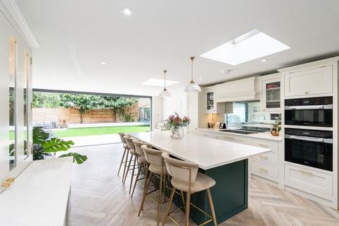 undefined, Westcar Lane, Walton-on-Thames, KT12