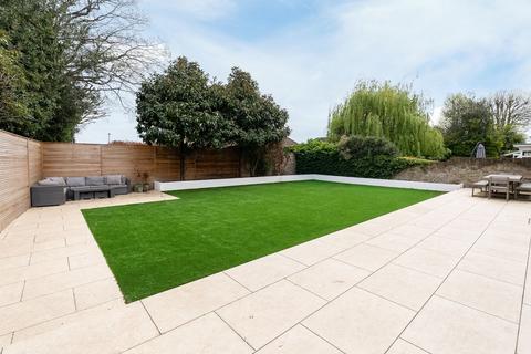 undefined, Westcar Lane, Walton-on-Thames, KT12