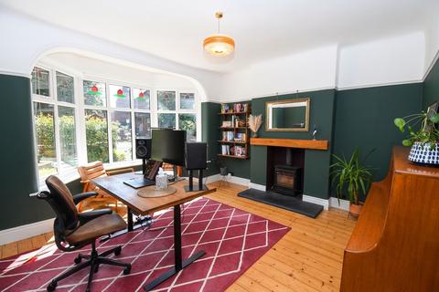 5 bedroom semi-detached house for sale, Victoria Road, Salford, M6