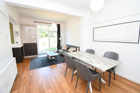 5 bedroom semi-detached house for sale, Victoria Road, Salford, M6