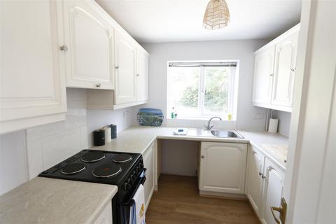 2 bedroom end of terrace house to rent, Mitchell Court, Shortstown
