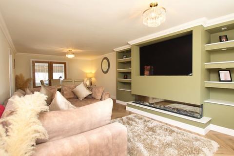 4 bedroom detached house for sale, Rassau, Ebbw Vale, Blaenau Gwent, NP23 5BP