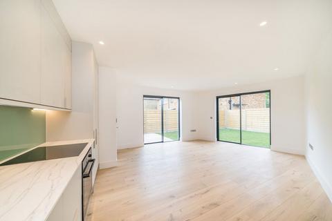 Romeyn Road, London SW16