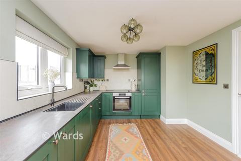 1 bedroom flat for sale, South Street, Gravesend, Kent