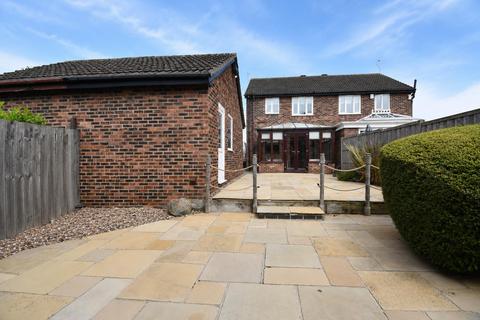 3 bedroom semi-detached house for sale, Ashdene Close, Willerby, Hull